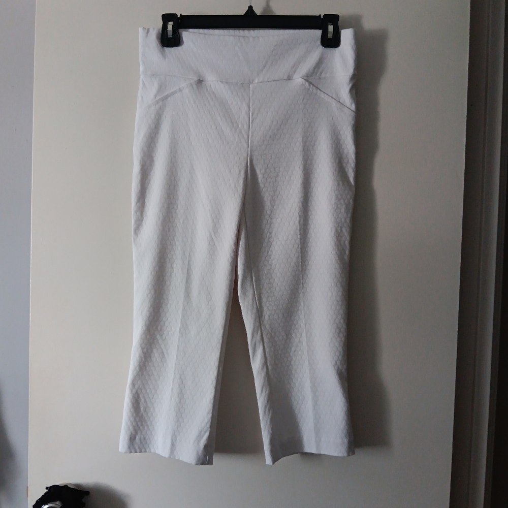 MEG & MARGOT White Textured Capri Leggings M